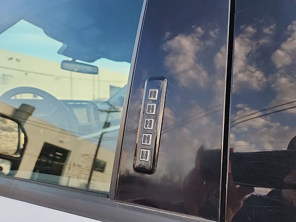 Used 2023 Ford F250 XLT image 5