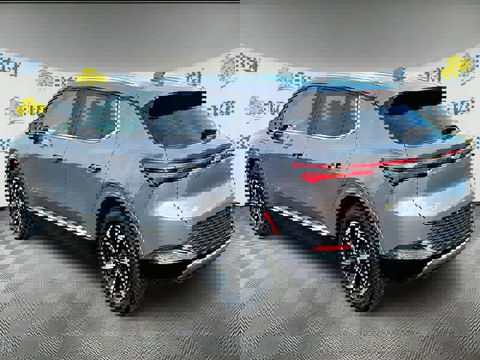 Used 2025 Chevrolet Equinox EV LT image 4