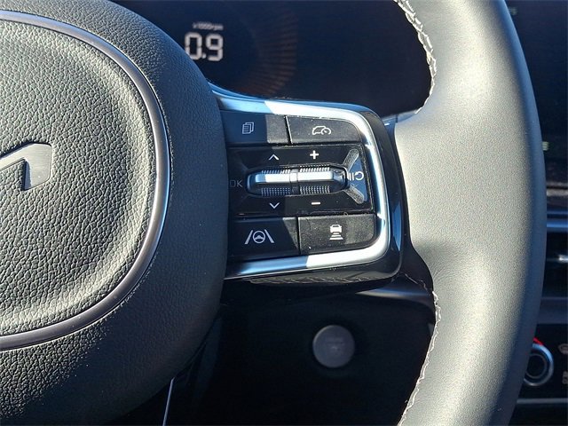 Used 2025 Kia Sorento S image 22