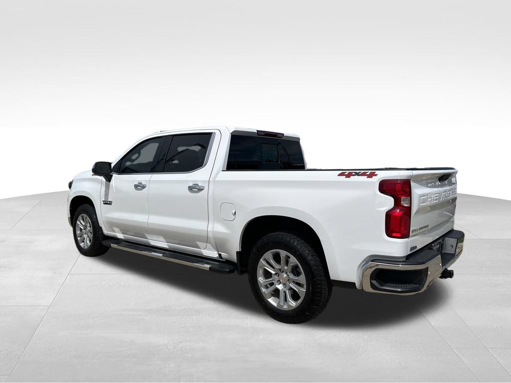 Used 2025 Chevrolet Silverado 1500 LTZ AWD/4WD image 3