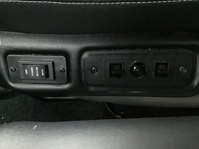 Used 2023 GMC Savana 2500 image 27