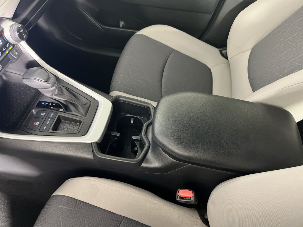Used 2024 Toyota RAV4 XLE w/ Convenience Package FWD image 24