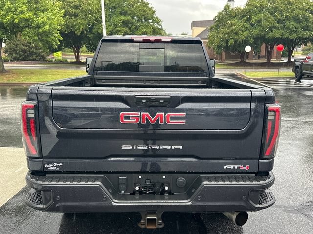 Used 2024 GMC Sierra 2500 AT4 w/ AT4 Preferred Package AWD/4WD image 4