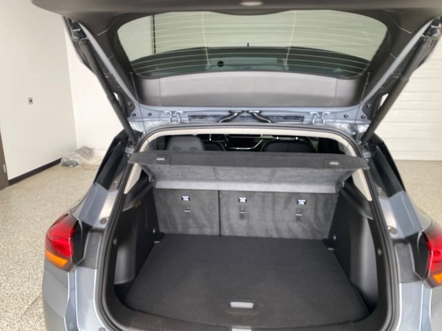 Used 2020 Buick Encore GX Essence w/ Experience Buick Package image 8