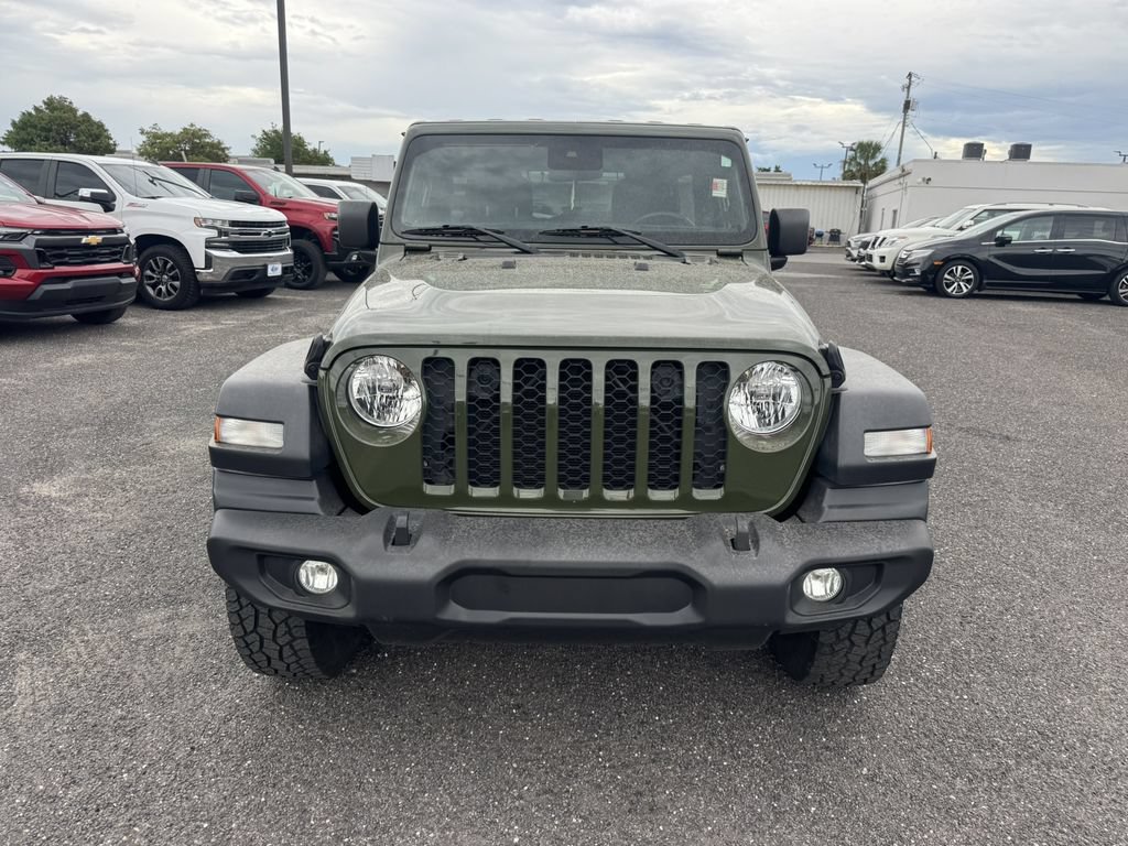 Used 2024 Jeep Wrangler Unlimited Sport AWD/4WD image 2