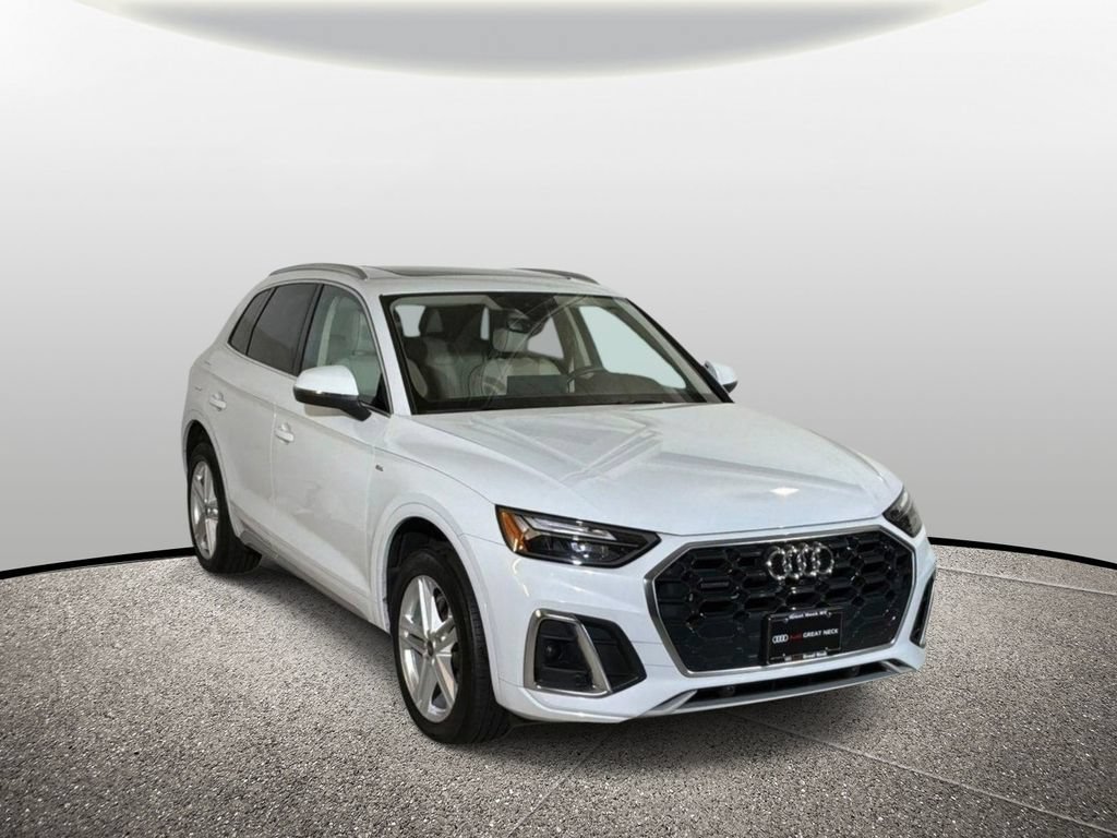 Used 2023 Audi Q5 e Premium w/ Convenience Package AWD/4WD image 8