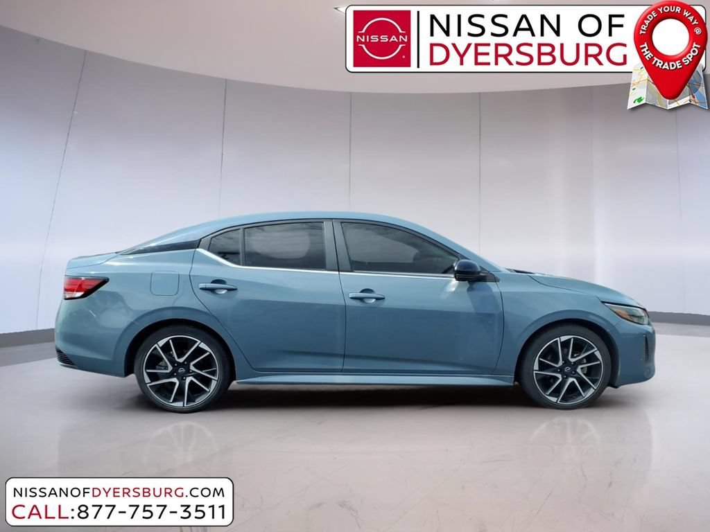 Used 2024 Nissan Sentra SR w/ SR Premium Package FWD image 2