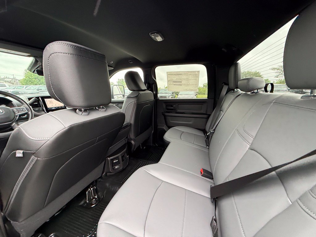New 2026 RAM 3500 Tradesman AWD/4WD image 24