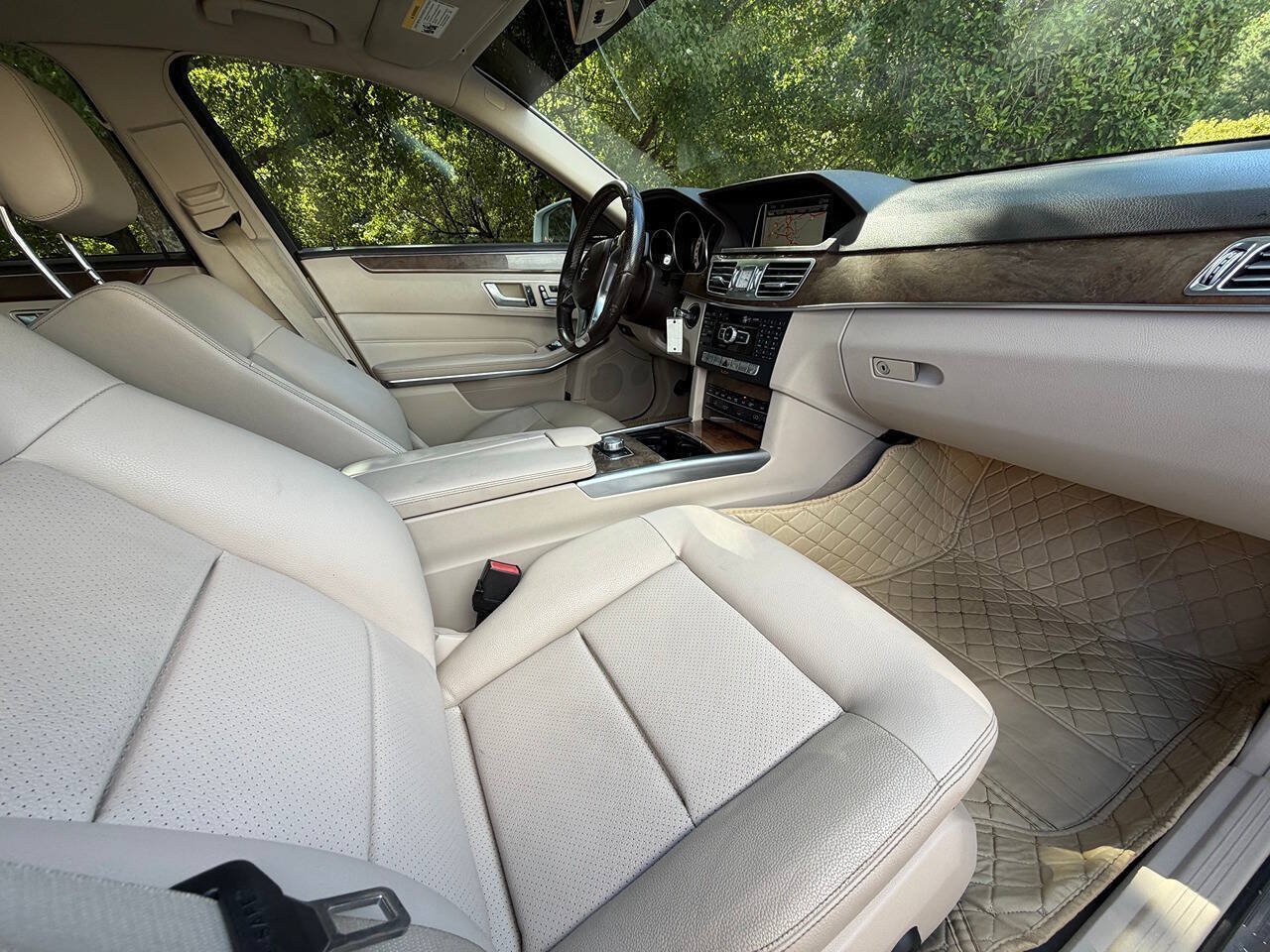 Used 2014 Mercedes-Benz E 350 4MATIC Sedan w/ Premium 1 Package image 31