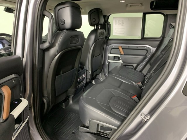 Used 2020 Land Rover Defender 110 HSE image 26