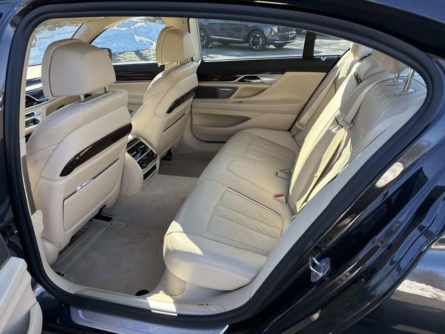 Used 2019 BMW 740i xDrive w/ Executive Package image 17