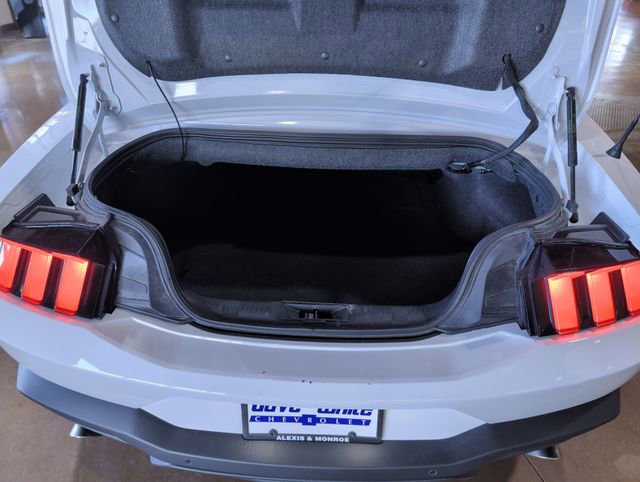 Used 2025 Ford Mustang Premium RWD image 21