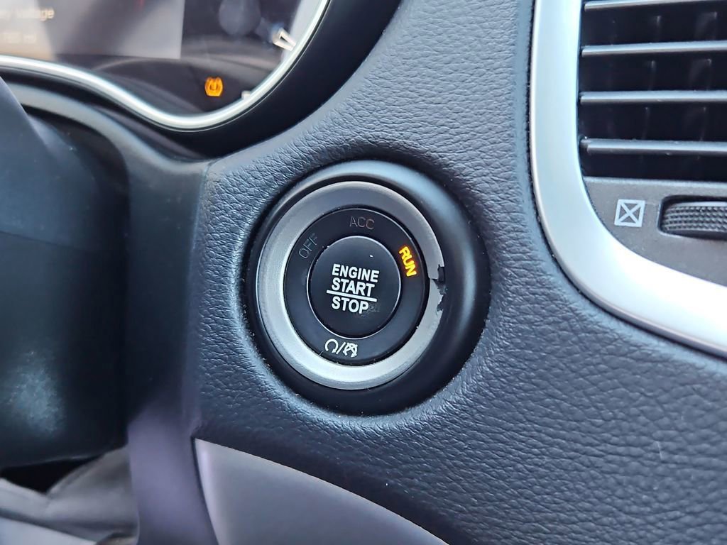 Used 2019 Dodge Durango SXT image 17