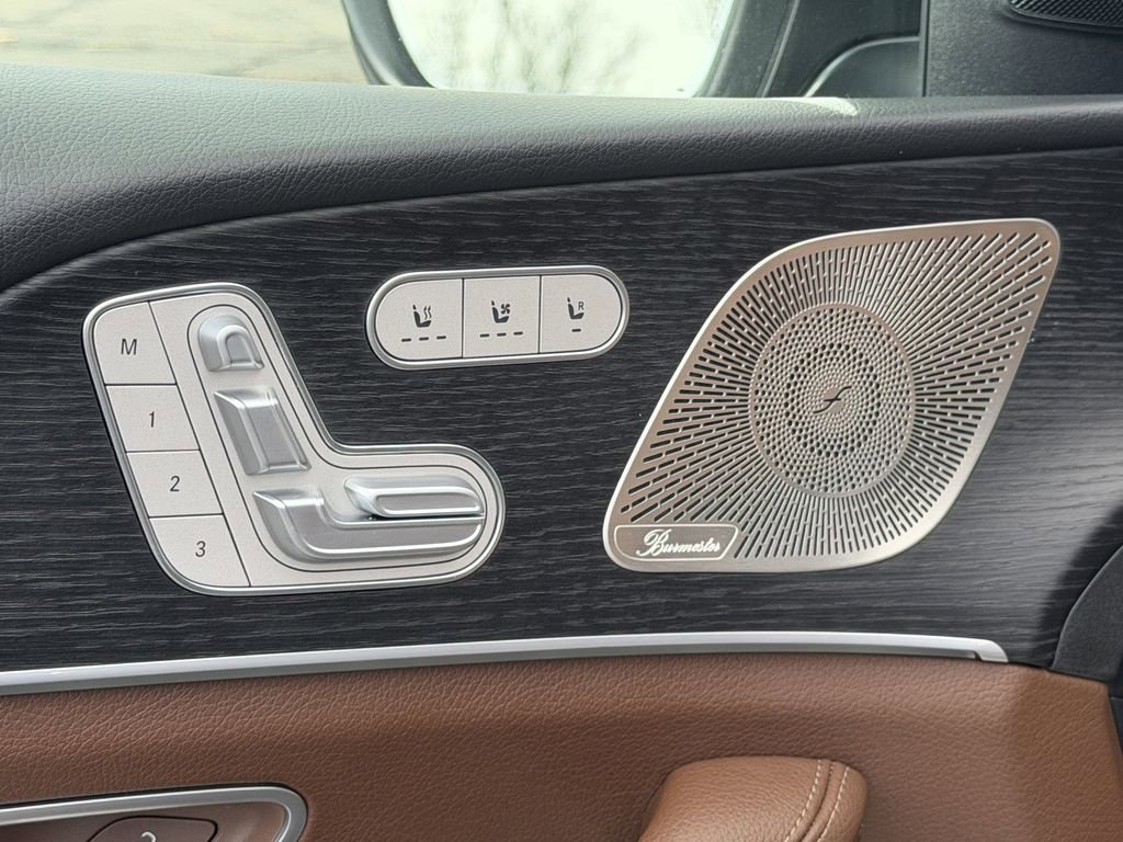 Used 2025 Mercedes-Benz GLS 450 4MATIC image 18