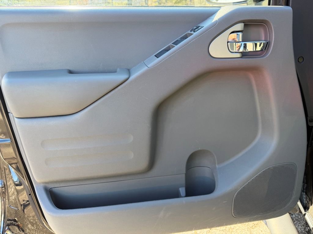 Used 2019 Nissan Frontier SV w/ Value Truck Package image 16