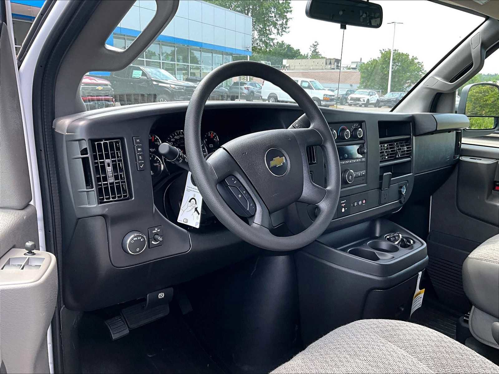 New 2025 Chevrolet Express 2500 w/ Driver Convenience Package image 9