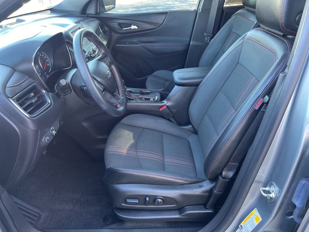 Used 2023 Chevrolet Equinox RS image 23