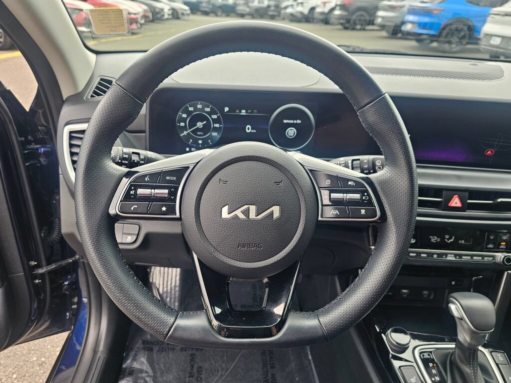 Certified 2024 Kia Seltos SX AWD/4WD image 11