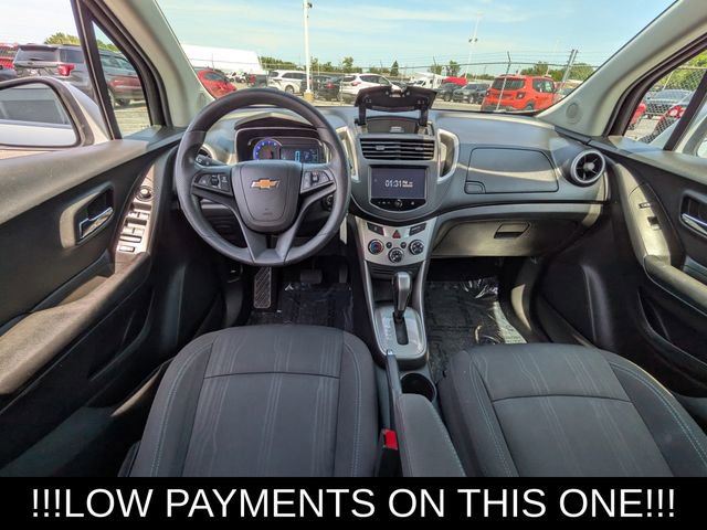 Used 2016 Chevrolet Trax LT FWD image 12