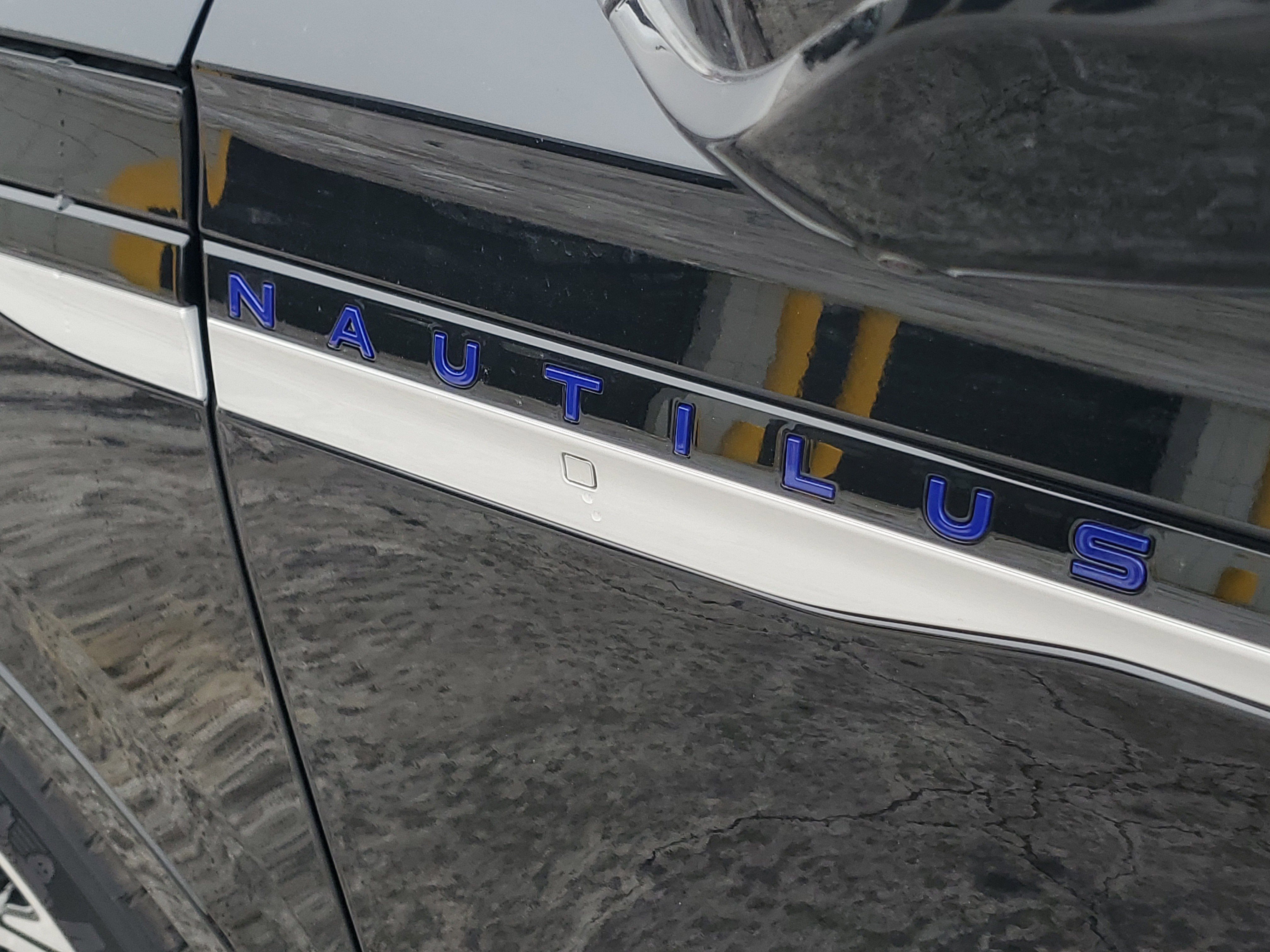 New 2026 Lincoln Nautilus Reserve image 7