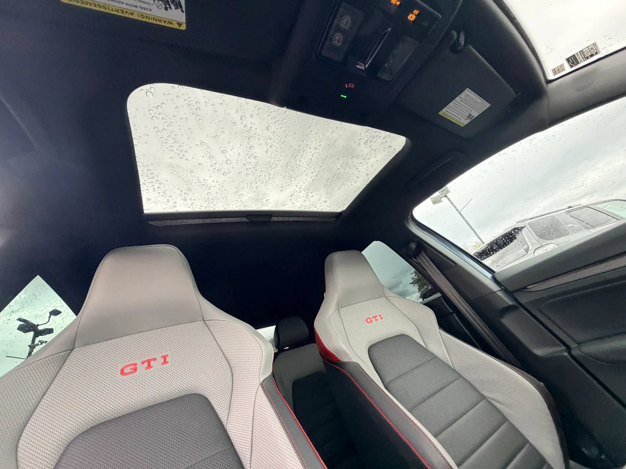 Used 2025 Volkswagen GTI SE FWD image 25
