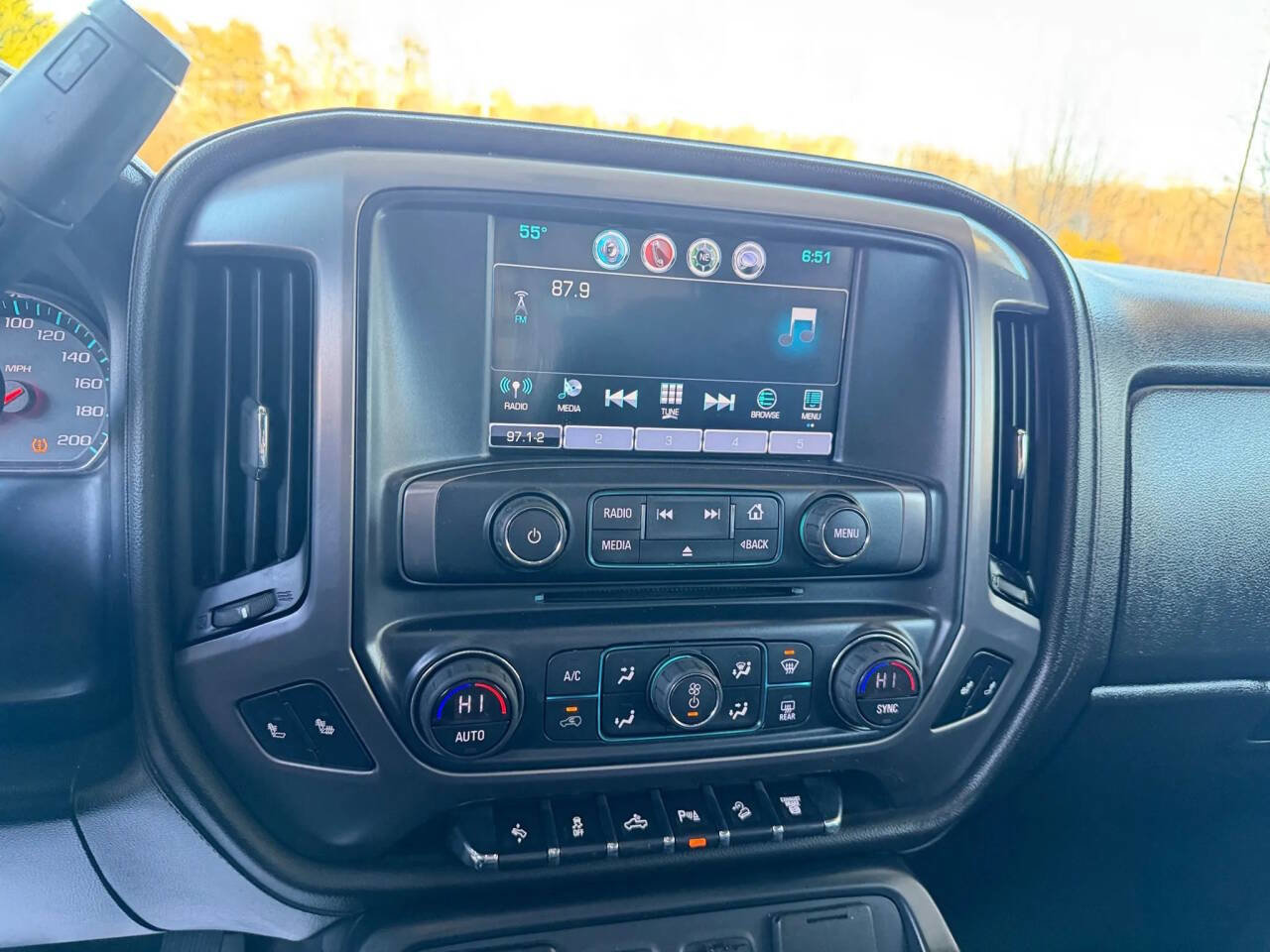 Used 2018 GMC Sierra 2500 SLT image 15