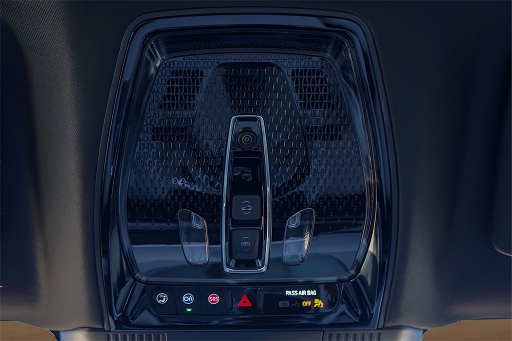 New 2026 Cadillac Vistiq Luxury image 21