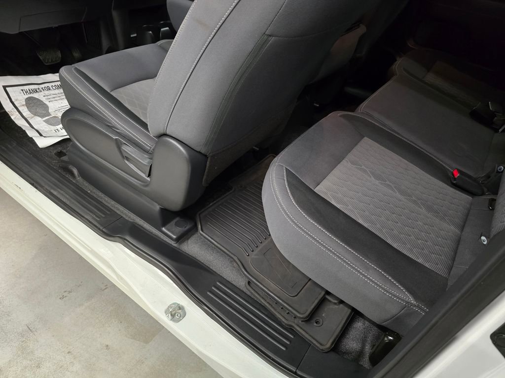 Used 2022 Nissan Titan S image 31