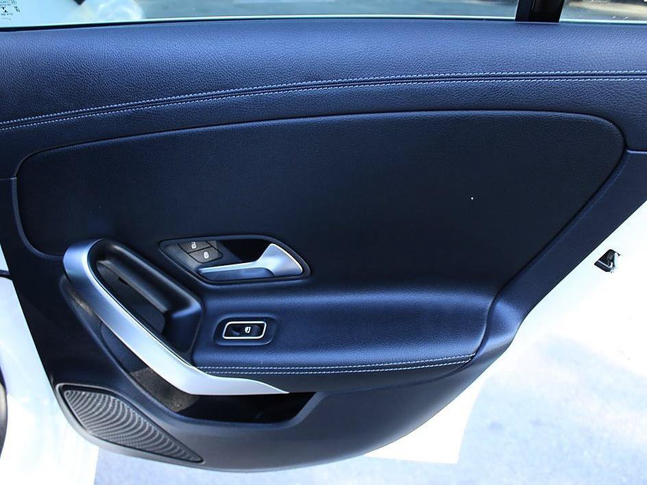 Used 2020 Mercedes-Benz CLA 250 4MATIC image 18