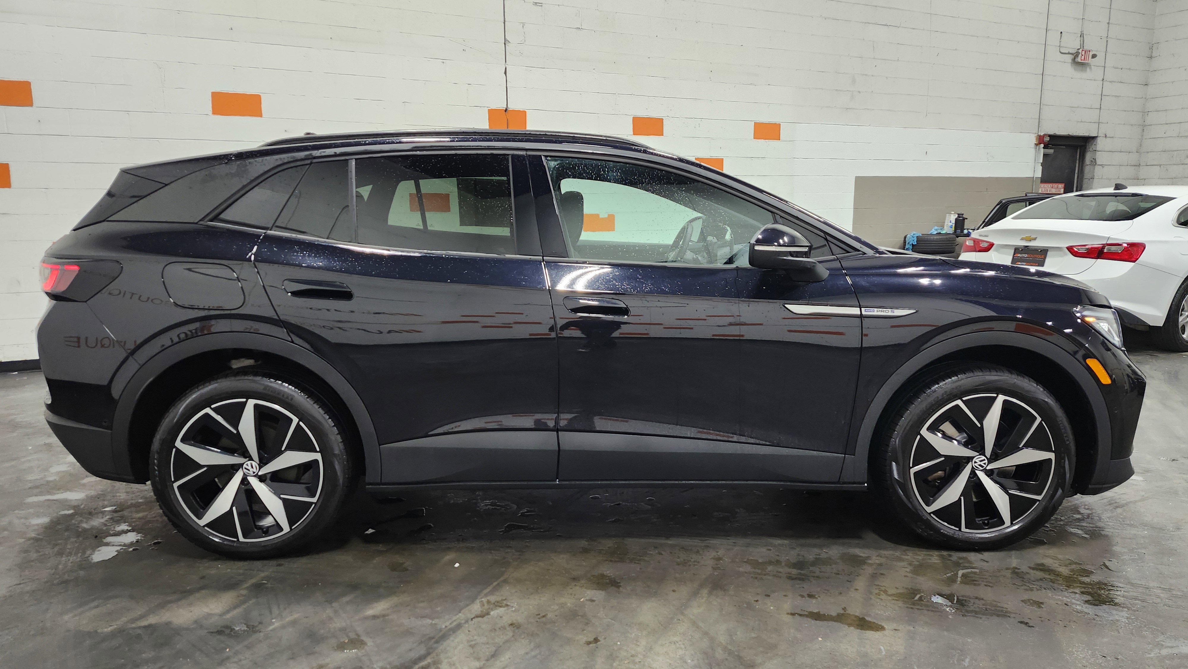 Used 2023 Volkswagen ID.4 Pro S image 19