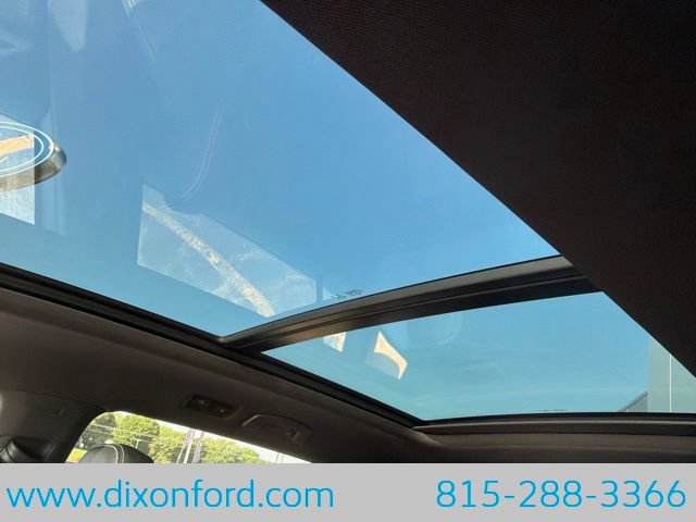 Used 2023 Volkswagen Atlas Cross Sport SEL R-Line AWD/4WD image 21
