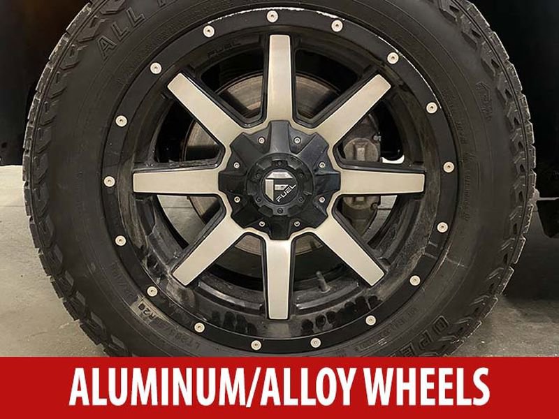 Used 2022 GMC Yukon AT4 w/ AT4 Premium Plus Package AWD/4WD image 7
