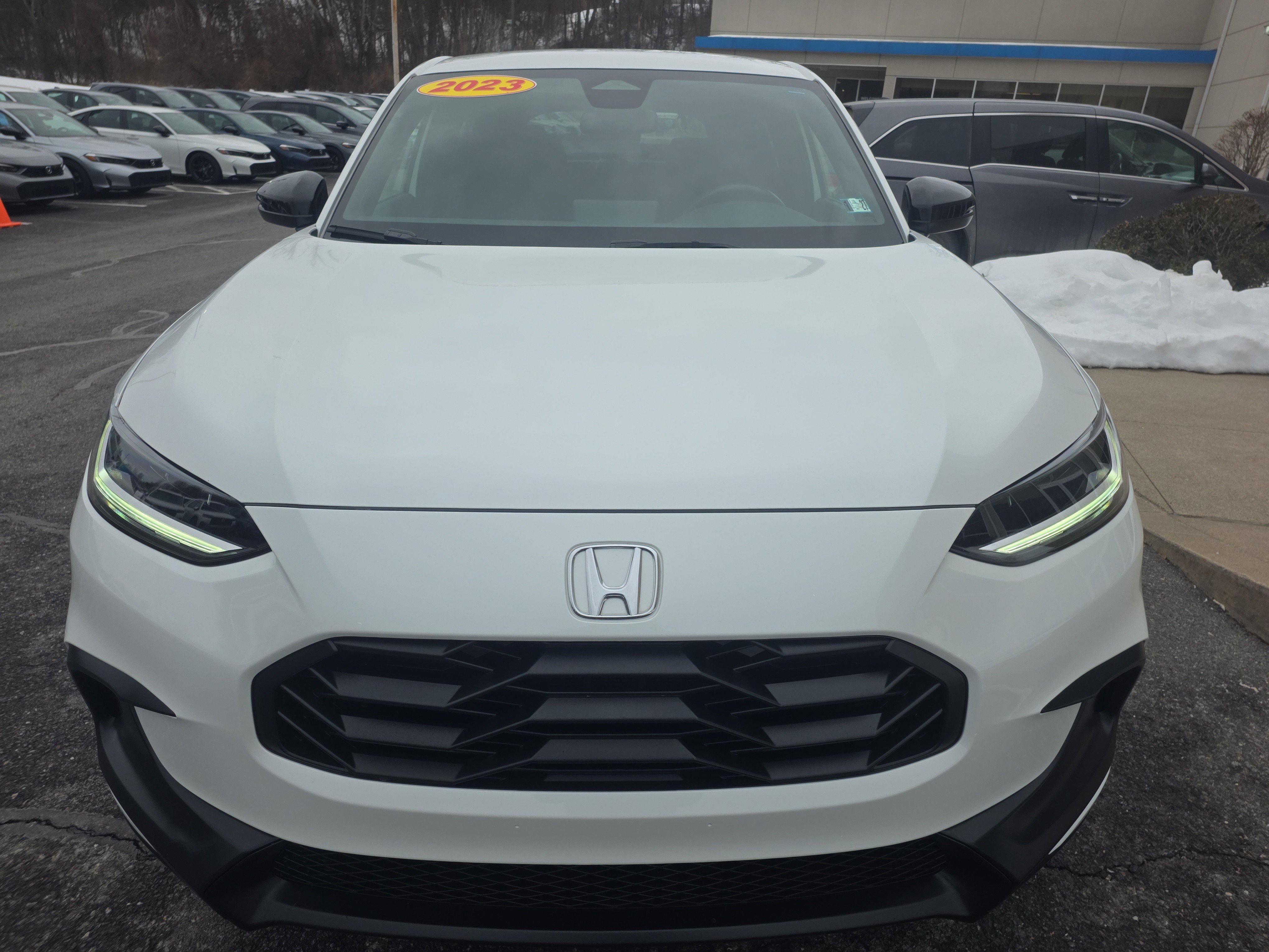 Used 2023 Honda HR-V Sport image 2
