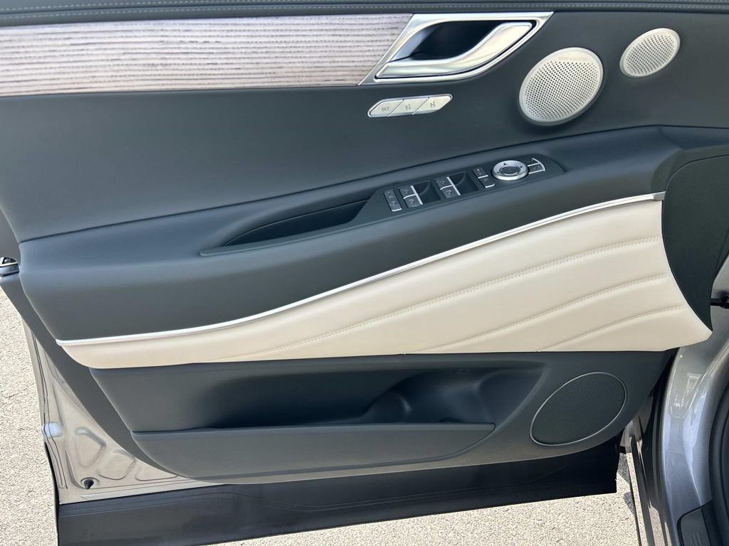 New 2026 Genesis GV80 3.5T Prestige AWD/4WD image 16