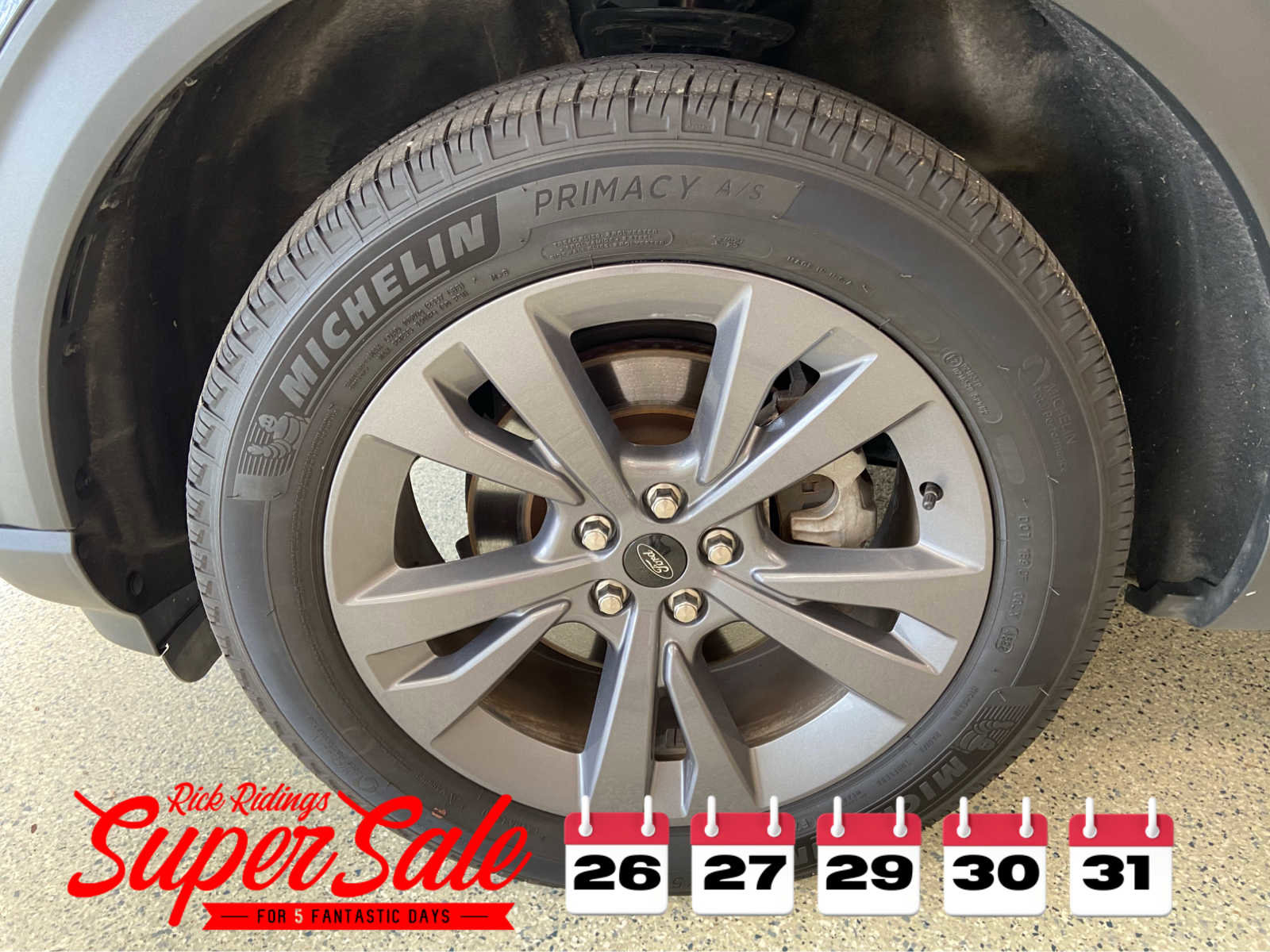 Used 2023 Ford Explorer XLT w/ Equipment Group 202A image 14