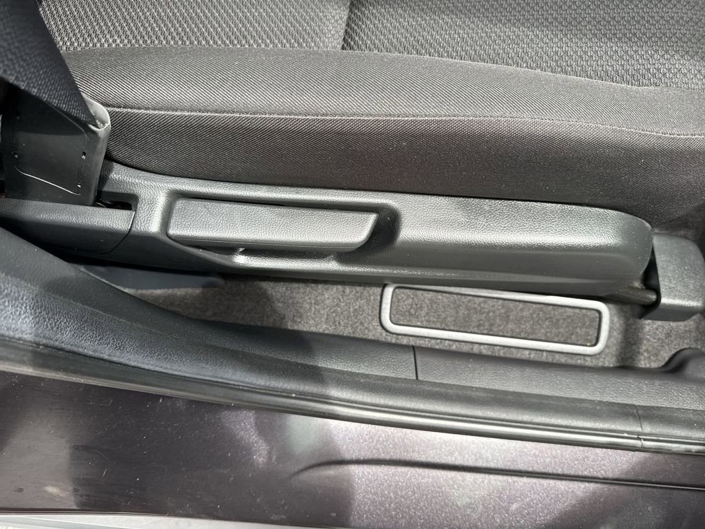 Used 2017 Honda HR-V LX image 44