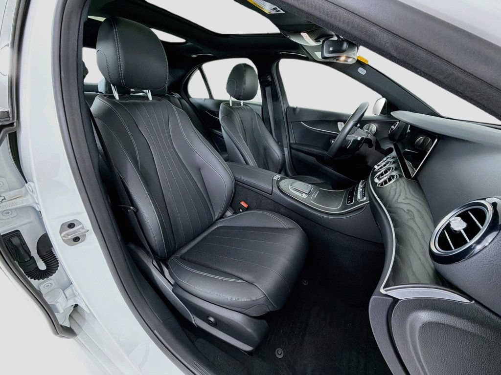Used 2023 Mercedes-Benz E 350 4MATIC Sedan image 28