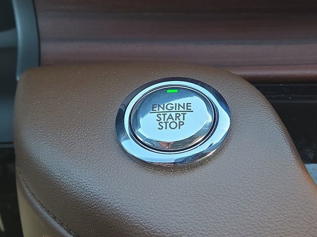 Used 2023 Lincoln Aviator Reserve w/ Equipment Group 201A image 17