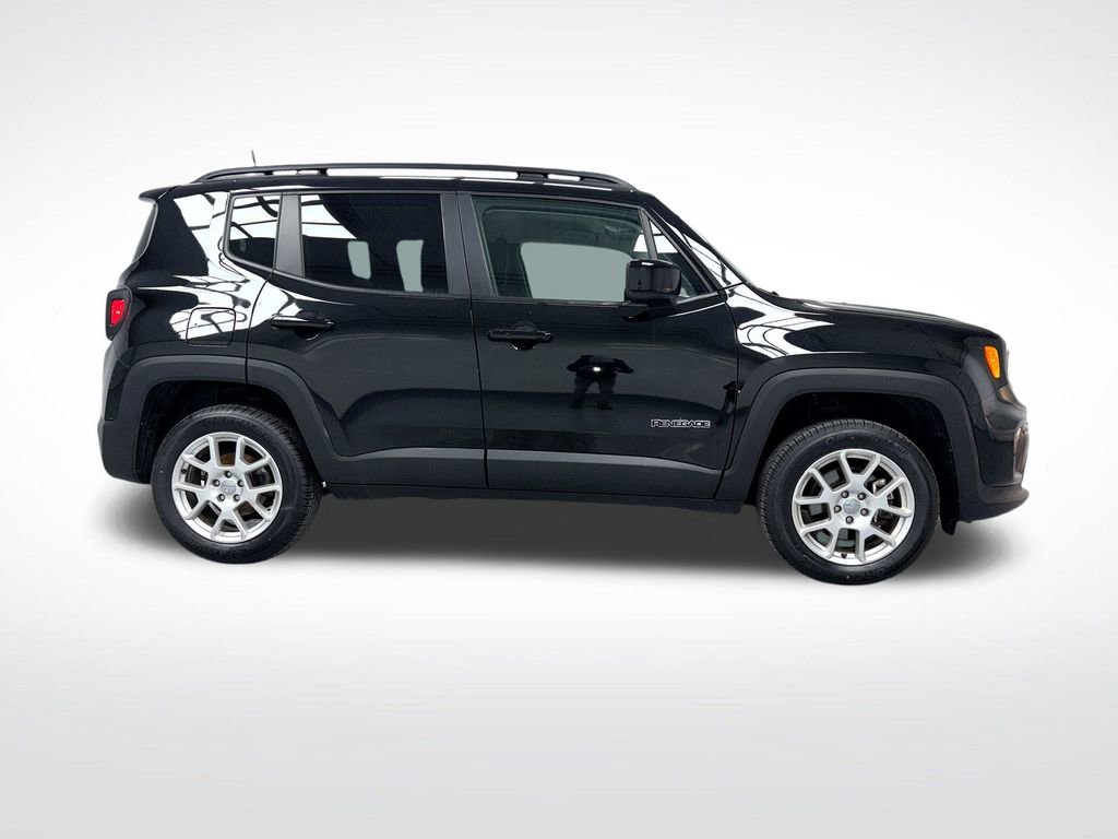 Used 2021 Jeep Renegade Latitude image 2