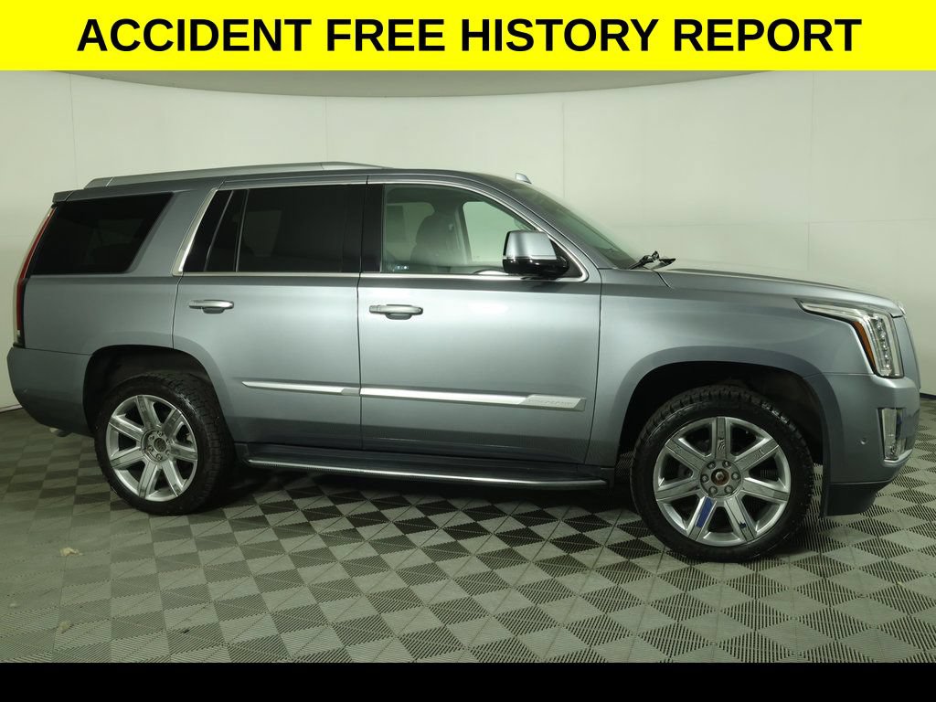 Certified 2020 Cadillac Escalade Luxury AWD/4WD image 2