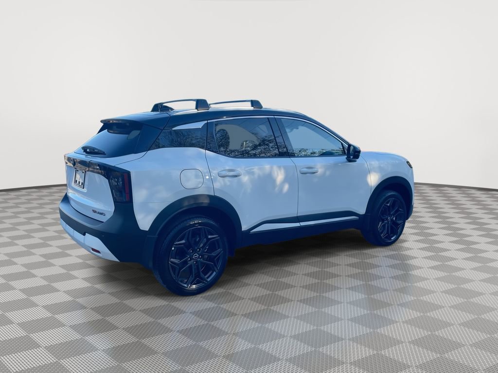 New 2026 Nissan Kicks SR w/ Cold Weather Package AWD/4WD image 11