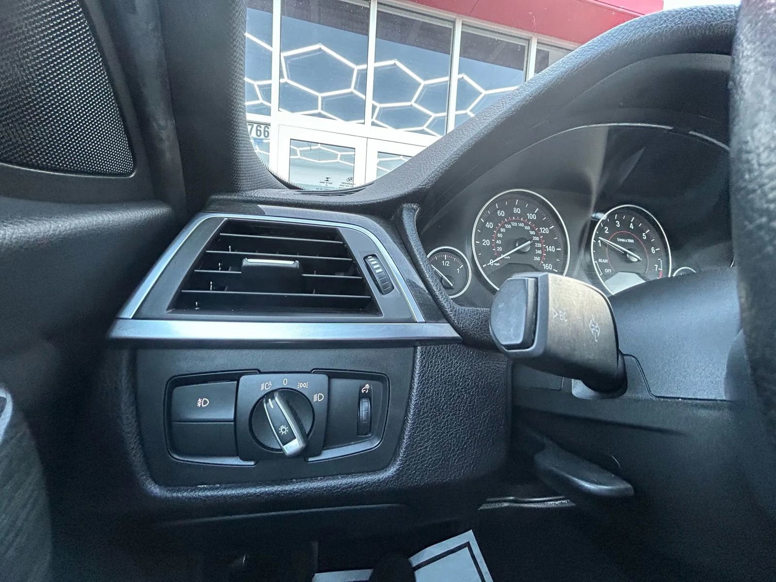 Used 2017 BMW 330i Sedan image 12