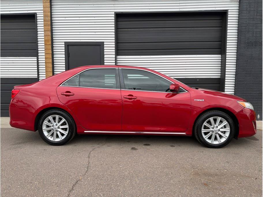 Used 2014 Toyota Camry XLE w/ Protection Package FWD image 10