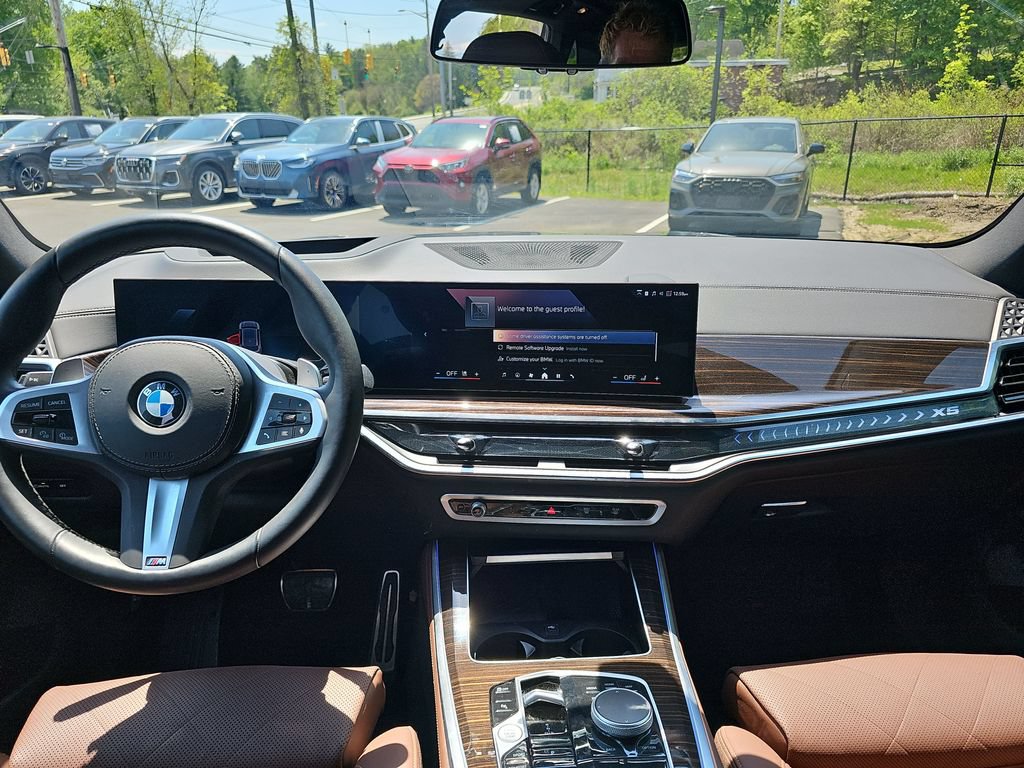 Certified 2026 BMW X5 xDrive40i w/ M Sport Package AWD/4WD image 12