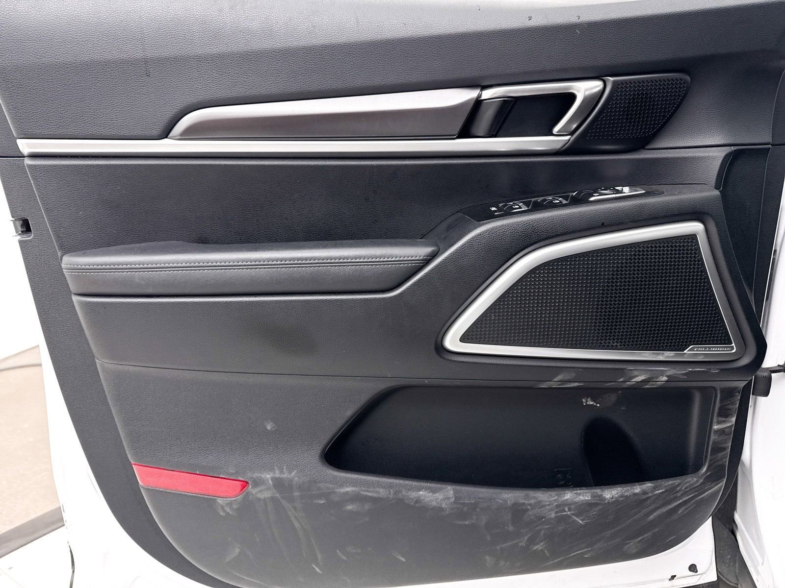 Used 2023 Kia Telluride LX image 26