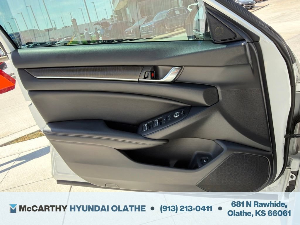Used 2019 Honda Accord EX image 29