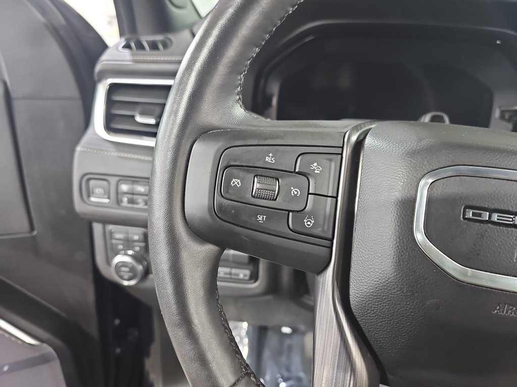 Certified 2023 GMC Yukon XL Denali Ultimate w/ LPO, Floor Liner Package AWD/4WD image 23
