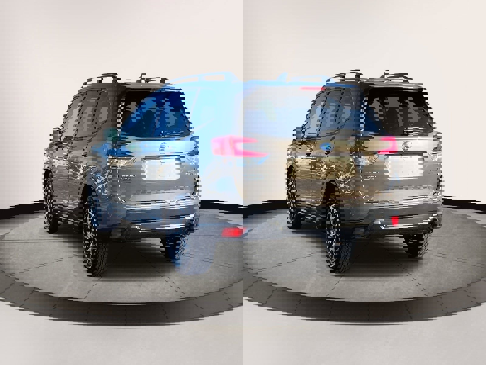 Used 2019 Subaru Forester Premium w/ All-Weather Package image 3