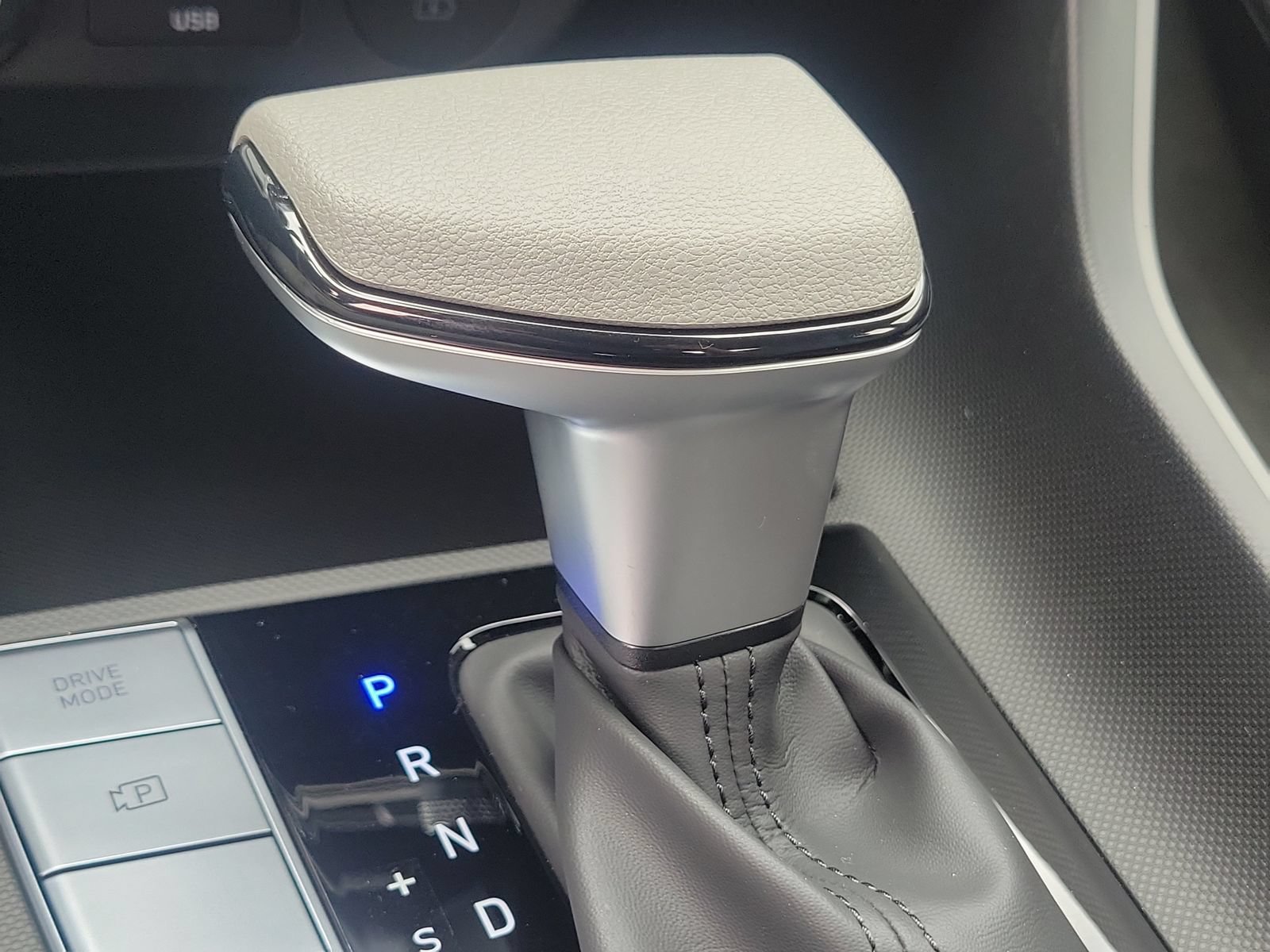 New 2026 Hyundai Elantra SE FWD image 14