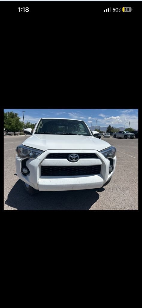 Used 2014 Toyota 4Runner SR5 AWD/4WD image 3